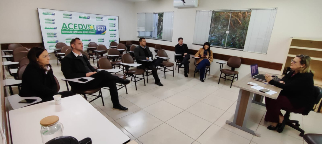 ACEDV/CDL pode ter Núcleo de Cooperativas