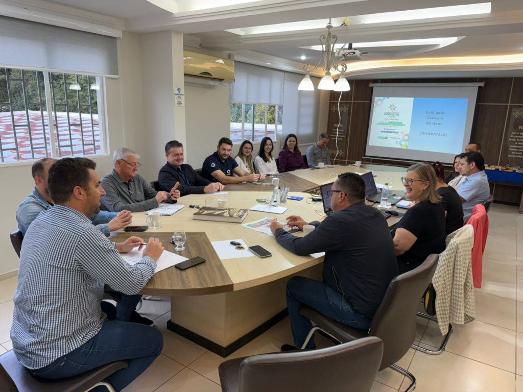 Diretores da ACEDV/CDL se reúnem e avaliam eventos realizados