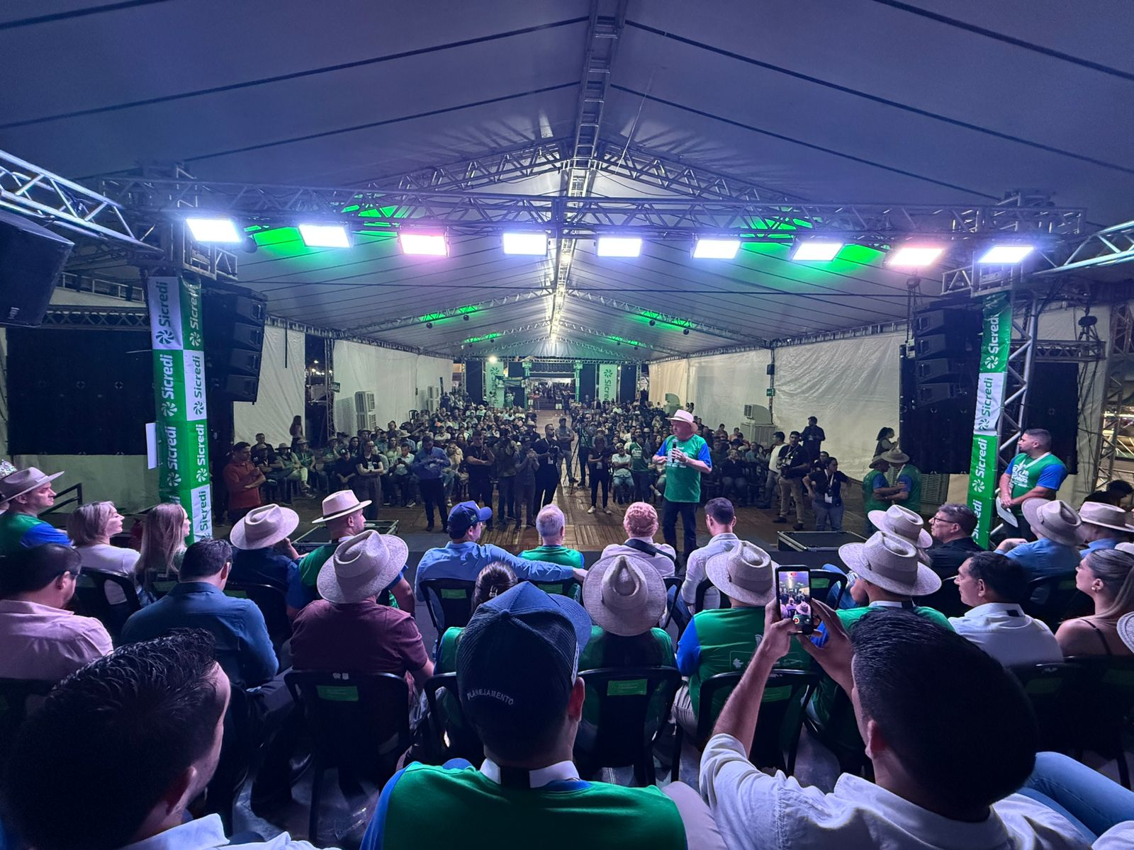 Expovizinhos 2025 começa com expectativa de ser a maior da história