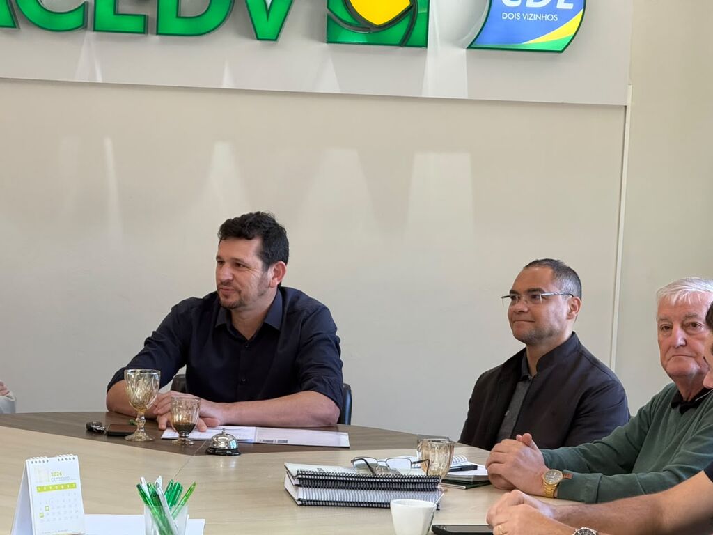 ACEDV/CDL avalia eventos e discute ações para o desenvolvimento de Dois Vizinhos